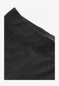 Unselected, black diamonte