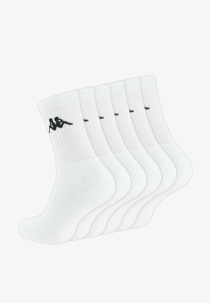 Weiße Baumwollsocken für den Knöchel im Paket mit sechs Paar, mit einem schwarzen Logo am Bündchen und einer glatten, strukturierten Oberfläche.