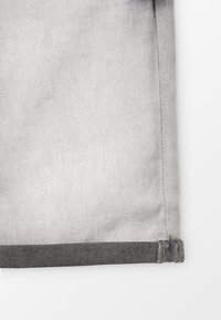 Blue Effect Shorts vaqueros - grey denim