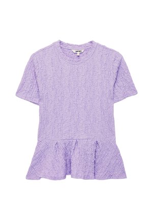 Lila textuurblouse met korte mouwen, een ronde hals en een uitlopende peplumzoom.
