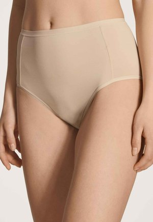 Beige hochgeschnittene Unterhosen aus einem weichen Stoff, die eine glatte Textur, klare Linien und keine sichtbaren Nähte für einen eleganten Look bieten.