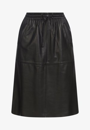 Gonna nera in pelle con vita elastica e cordoncino, dotata di due tasche laterali e una superficie liscia. Design fino al ginocchio.