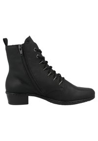 Bottine en cuir noir avec un devant à lacets et une fermeture éclair sur le côté. Présente un petit talon et des détails texturés sur la tige et la semelle.