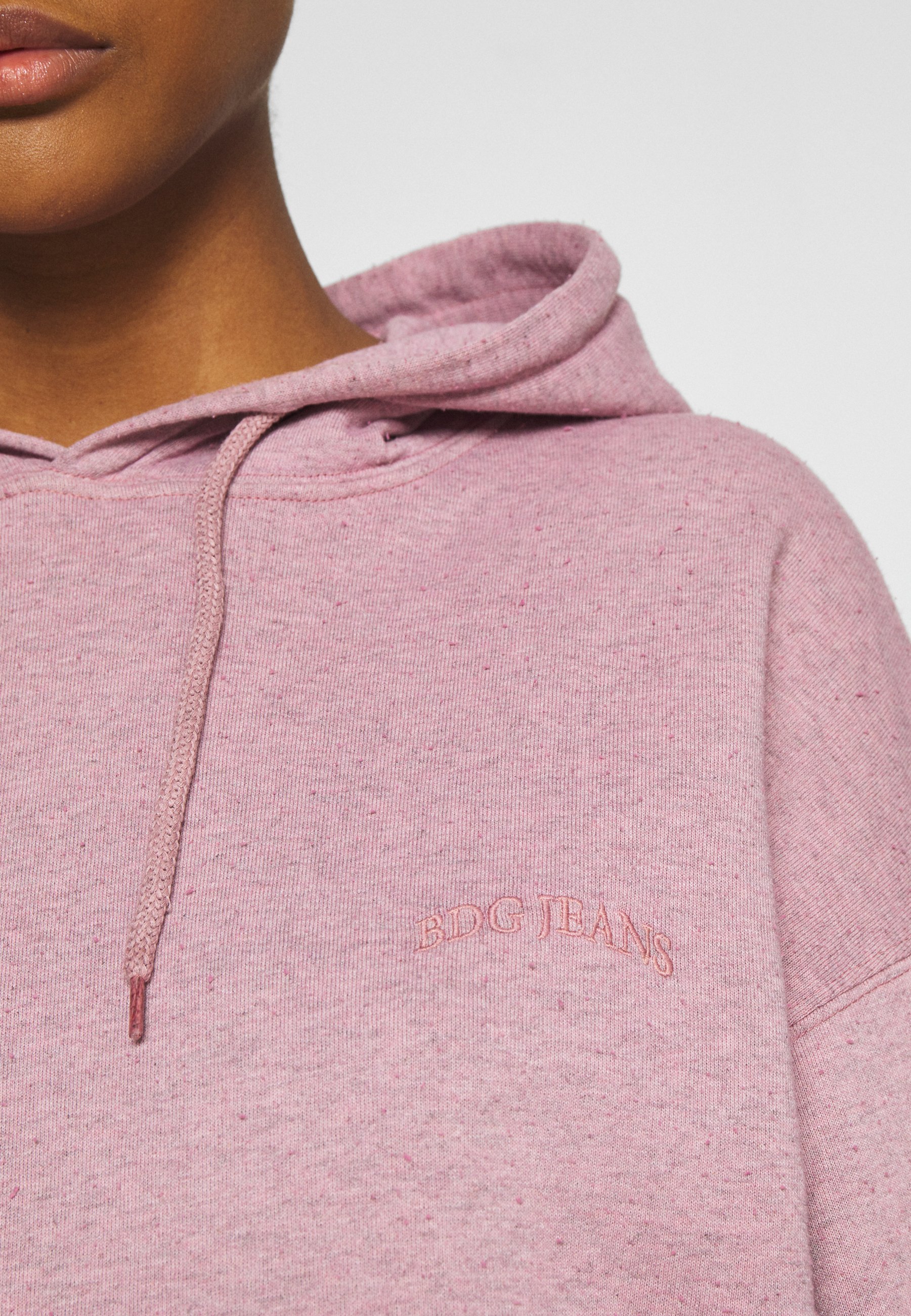 pink nike hoodie urban outfitters