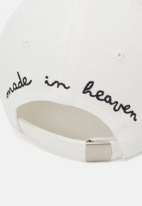 Fiorucci HEART PATCH BASEBALL HAT - Boné - white