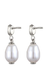 Silberfarbene Metall-Stiftohrringe mit einem glatten, weißen Perlenanhänger, ovaler Form und minimalistischen Hardware-Akzenten.
