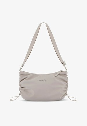Lichtgrijze stoffen schoudertas met verstelbare band, ritssluiting en subtiel "Kapten & Son" logo middenvoor.