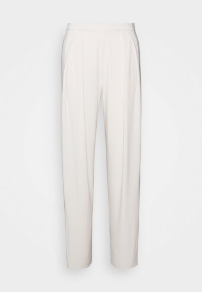 Norma Kamali TAPERED PLEATED TROUSER - Παντελόνι - white