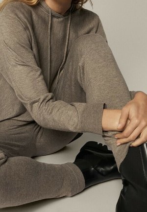 Pullover - brown