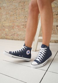 CHUCK TAYLOR ALL STAR HI - Høye joggesko - navy