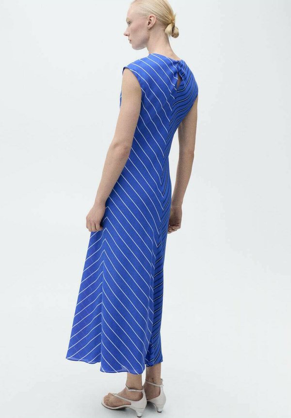 NOELY - Maxi dress3