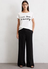 Marc O'Polo REGULAR AUS LEICHTEM SINGLE - T-shirt print - multi