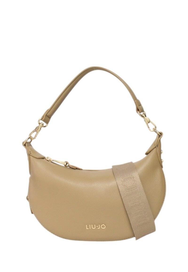 Borsa a spalla beige realizzata in pelle sintetica testurizzata, caratterizzata da una forma curva, hardware dorato e una tracolla rimovibile con dettagli del logo.