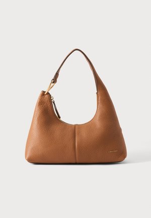 Calvin Klein, SLOUCHY SHOULDER - Sac à main - brown