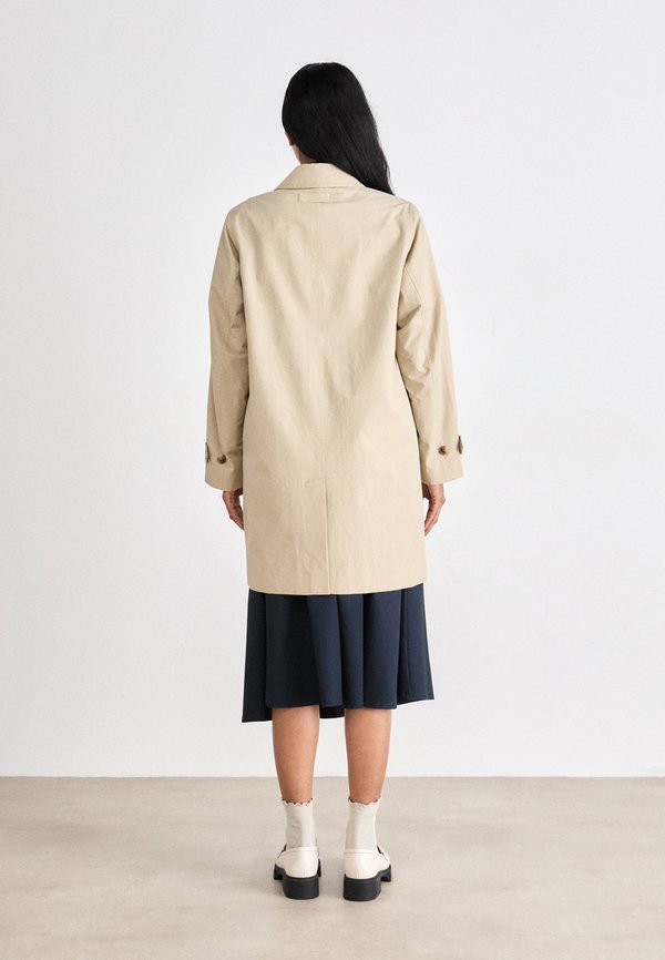 CAR  - Short coat - dry sand3