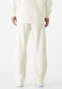9N1M SENSE HERREN SENSE  - Joggebukse - whitesand