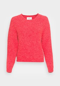 Röd stickad tröja med rund halsringning, långa ärmar och en mjuk textur. Tyget har ett melerat mönster genom hela.