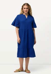 Ulla Popken TEXTURED SHORT SLEEVE SPLIT NECK  - Denní šaty - blue