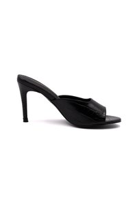 Roccobarocco Korolliset pistokkaat - black