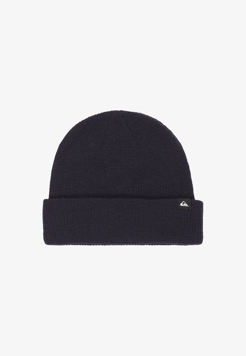 Gorro de punto en azul marino oscuro con un borde doblado y una pequeña etiqueta de tela negra con un logotipo blanco en el puño.