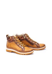 Pikolinos VIGO - Botines con cordones - brown