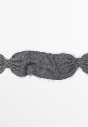 Rankning 9: Massimo Dutti - Halsduk