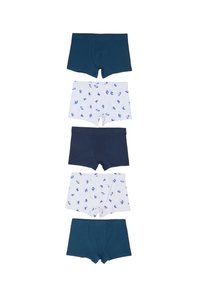 Cinque paia di boxer in cotone: due in tinta unita blu navy, due a fantasia bianca con dettagli blu e uno in azzurro con accenti.