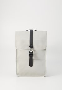 Rains BACKPACK MINI UNISEX - Rucksack - matrix/off-white - Zalando.co.uk