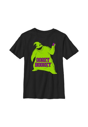 Sort T-shirt med et grønt syet spøgelse, der holder lilla terninger, og teksten "Oogey Boogey" i fede lilla bogstaver.