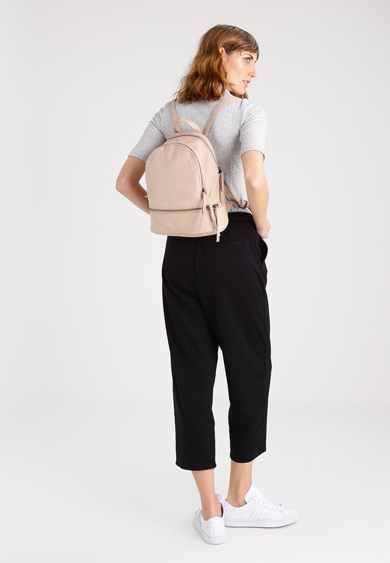 Liebeskind Berlin LOTTA Rucksack light powder/beige Zalando.ie