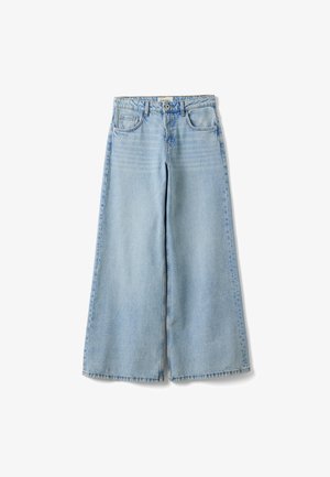 Jeans denim a gamba larga di colore azzurro chiaro con bottone frontale, cerniera, passanti per cintura e tasche frontali e a moneta.