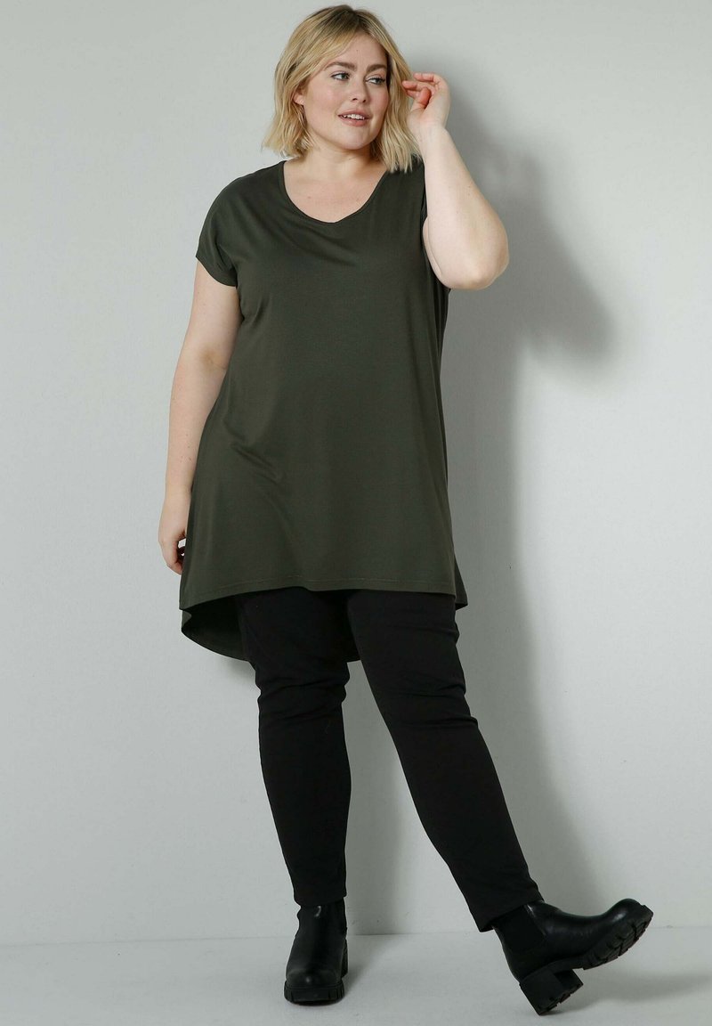 Damen T-Shirts | Sara Lindholm T-Shirt basic flaschengrün/grün - NP93407 Damen T-Shirts | Sara Lindholm T-Shirt basic flaschengrün/grün - NP93407