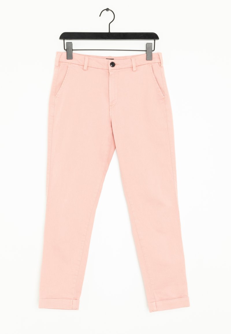 Pantalons en coton rose clair avec une coupe droite, dotés d'un bouton à l'avant, de deux poches et de revers roulés.