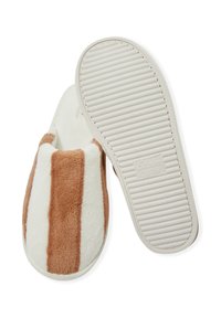 Kocowe kapcie z beżowo-białym paskowanym wzorem, miękką teksturą i prążkowaną gumową podeszwą dla lepszego uchwytu. Rozmiar 38-39.