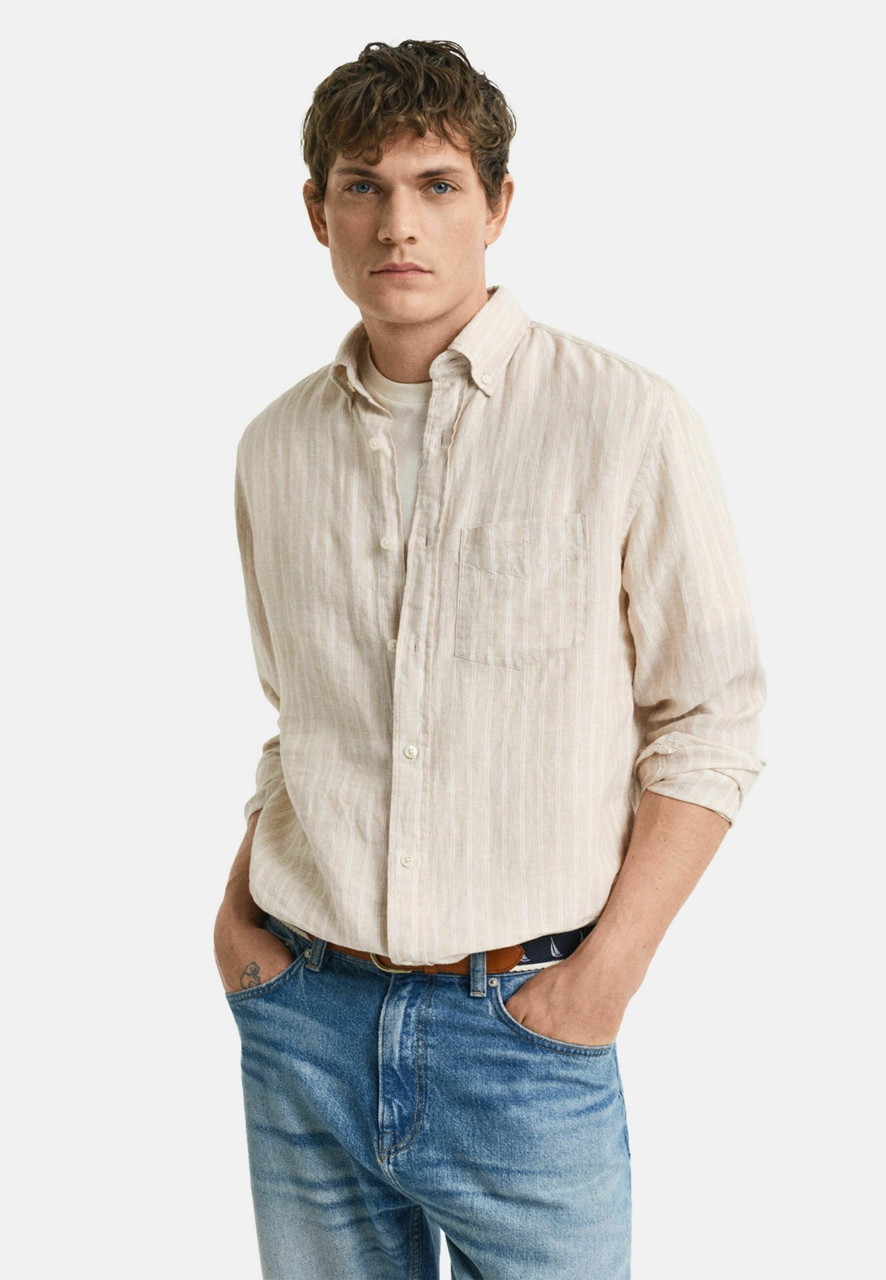 REGULAR FIT STRIPED