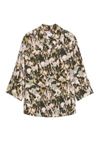 Blusa con stampa floreale nei toni del verde, rosa e crema. Caratterizzata da colletto, chiusura con bottoni frontale e maniche a tre quarti. Realizzata in tessuto leggero.
