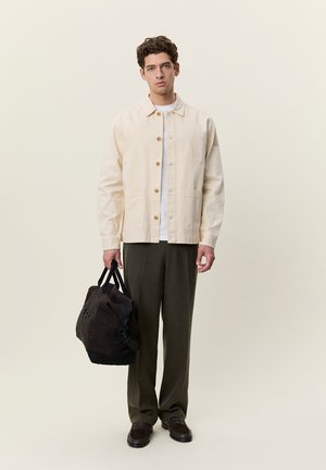 Les Deux, HERRINGBONE OVERSHIRT - Лятно яке - ivory