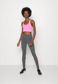 adidas Sportswear Leggings - dark grey/vivid red