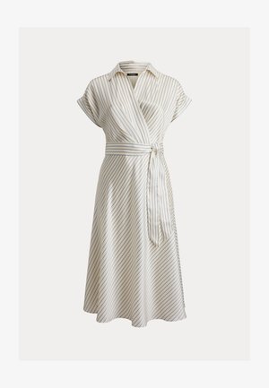 Kermanvalkoinen kietaisumekko, jossa on lyhyet hihat, sinisiä pystysuoria raitoja, kaulus ja vyötäröllä solmittava nauha, helma levenee alaspäin.