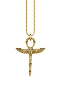 Goldfarbene Halskette mit einem dekorativen Ankh-Anhänger, der detaillierte Flügel und Verzierungen aus schwarzen Steinen aufweist. Das Kettendesign ist schlicht und elegant.