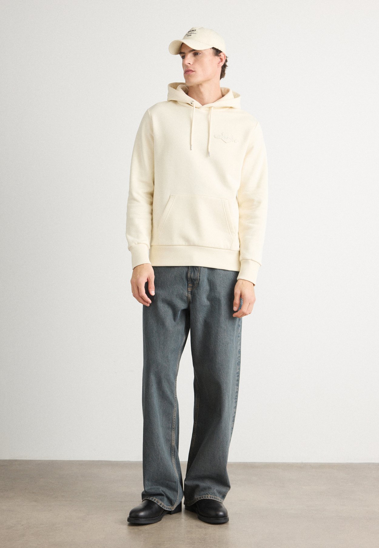 TONAL SHIELD HOODIE