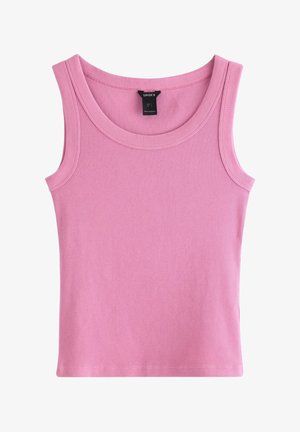 Ærmeløs lyserød ribstrikket tanktop med rund halsudskæring, størrelse small, med Lindex-mærke inde i kraven.