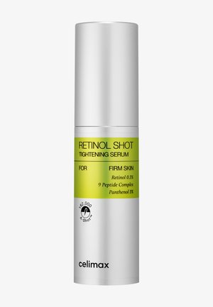 Flacon de sérum tenseur Retinol Shot avec bouchon argenté, étiquette verte indiquant Rétinol 0,1 %, complexe de 9 peptides, panthénol 1 %, marque Celimax.