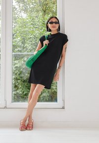 Urban Classics - TURTLE EXTENDED SHOULDER - Jersey dress - black Thumbnail Image 1