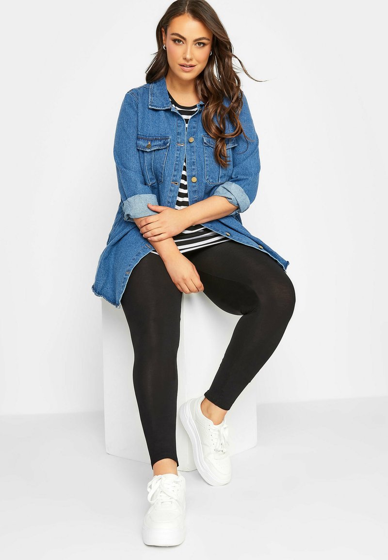 Leggins Outfit Con Chamarra De Mezclilla Y Pantalon Negro Yours