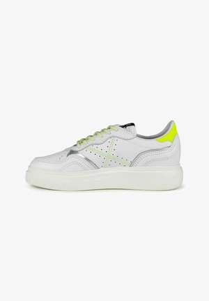 MUNICH, SUGGAR - Zapatillas de entrenamiento - blanco