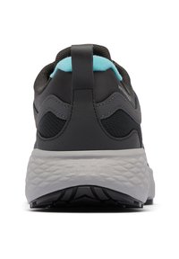 Rückansicht eines schwarzen und grauen wasserdichten Sportschuhs mit hellblauem Innenfutter und strukturiertem Absatz.