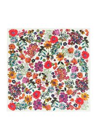 Blumenmusterstoff in lebhaften Farben, mit großen roten, orangefarbenen und lila Blumen auf einem hellen Hintergrund mit grünen Blättern.