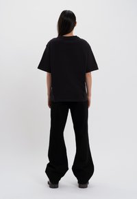 LOW LIGHTS STUDIOS® LUCKY 7 - T-shirt print - black