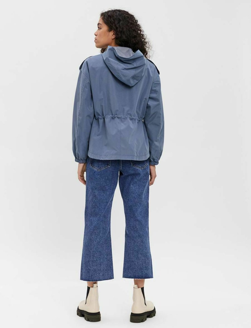 Damen Leichte Jacken | Vero Moda VMEVERLY BOOS Leichte Jacke china blue/blaugrau - TU43196 Damen Leichte Jacken | Vero Moda VMEVERLY BOOS Leichte Jacke china blue/blaugrau - TU43196